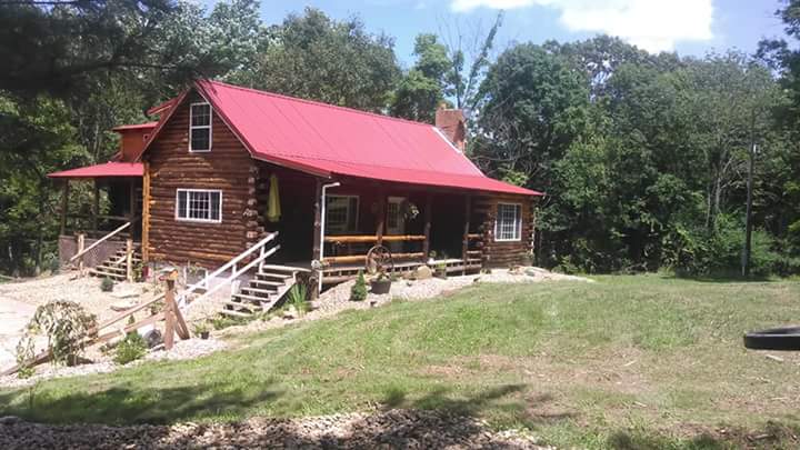 Ye Ole Hillbilly Lodge & Outfitter hunting ranch in Coshocton, OH - gallery photo 4