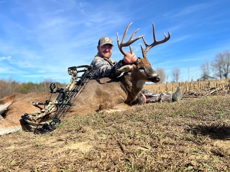 Southern Whitetail Outfitters hunting ranch in Hopkinsville, KY - gallery photo 1